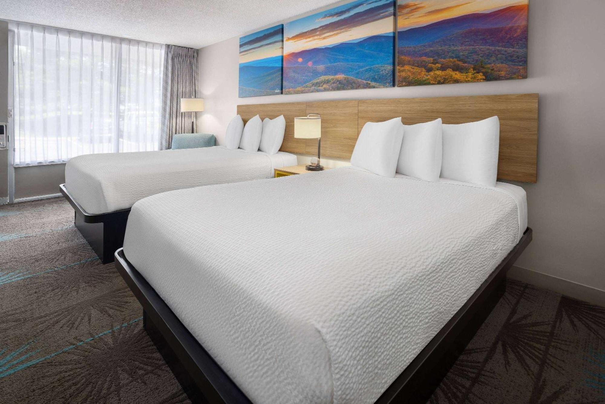 Days Inn Of Frederick By Wyndham מראה חיצוני תמונה
